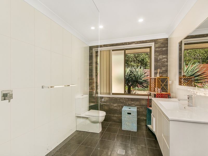 1 Jacana Avenue, Narara NSW 2250