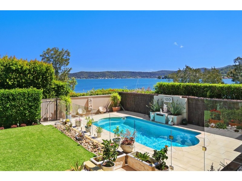 3 Harrison Street, Point Frederick NSW 2250