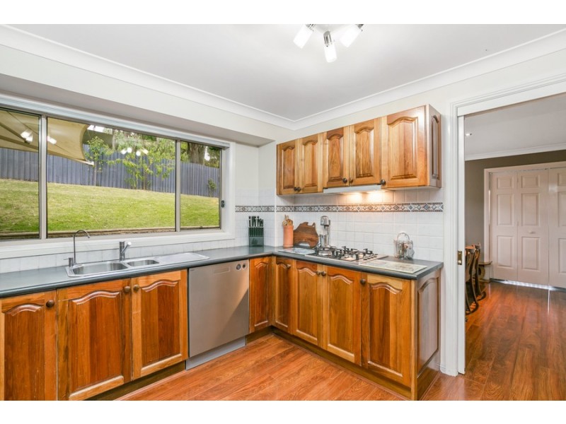 12 Woodbine Close, Lisarow NSW 2250