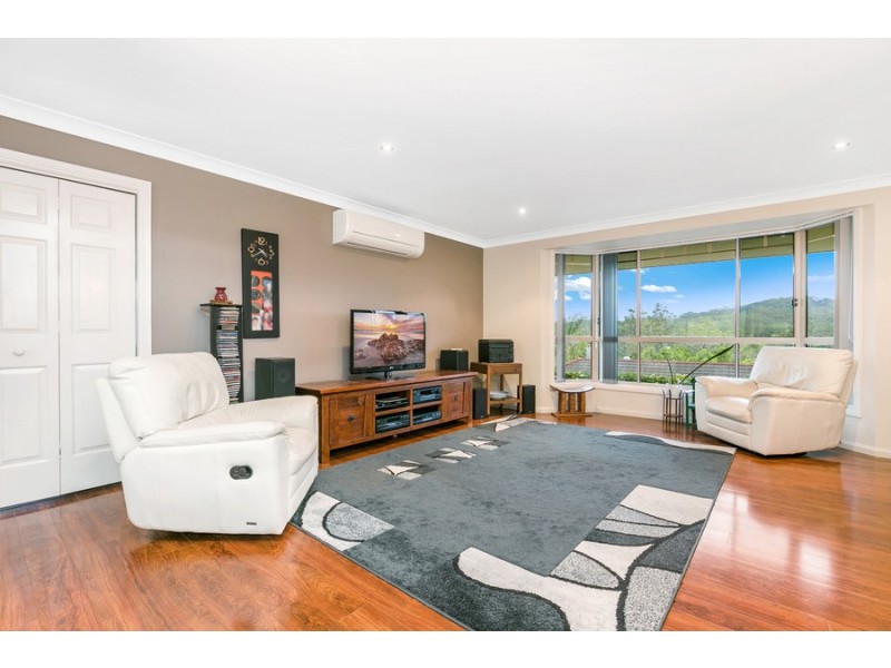 12 Woodbine Close, Lisarow NSW 2250