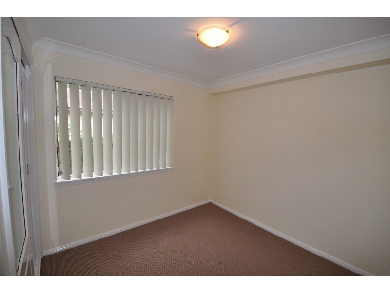5/5-7 Broadwater Street, Point Clare NSW 2250