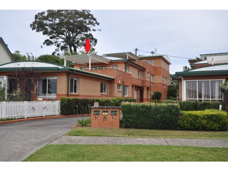 5/5-7 Broadwater Street, Point Clare NSW 2250
