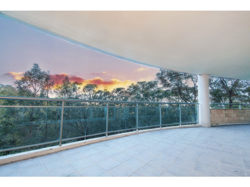 113/80 John Whiteway Drive, Gosford NSW 2250