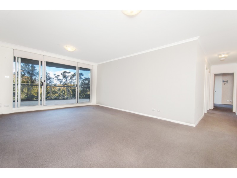 113/80 John Whiteway Drive, Gosford NSW 2250