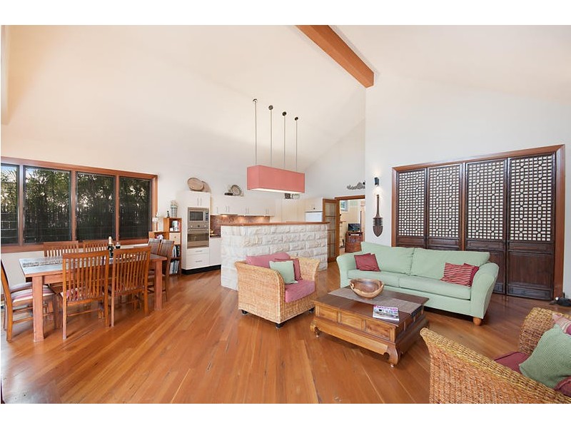 181 Albany Street, Point Frederick NSW 2250