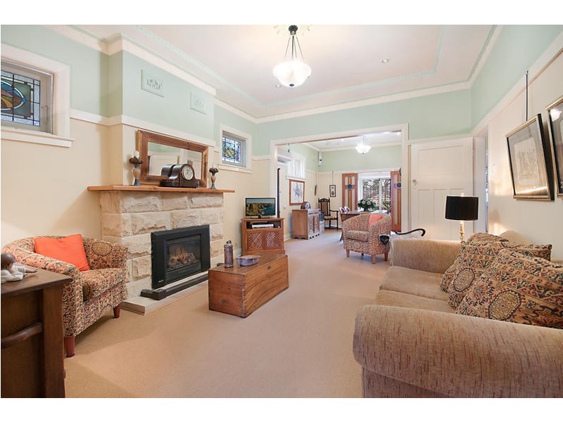 181 Albany Street, Point Frederick NSW 2250