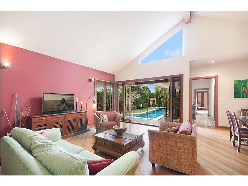 181 Albany Street, Point Frederick NSW 2250