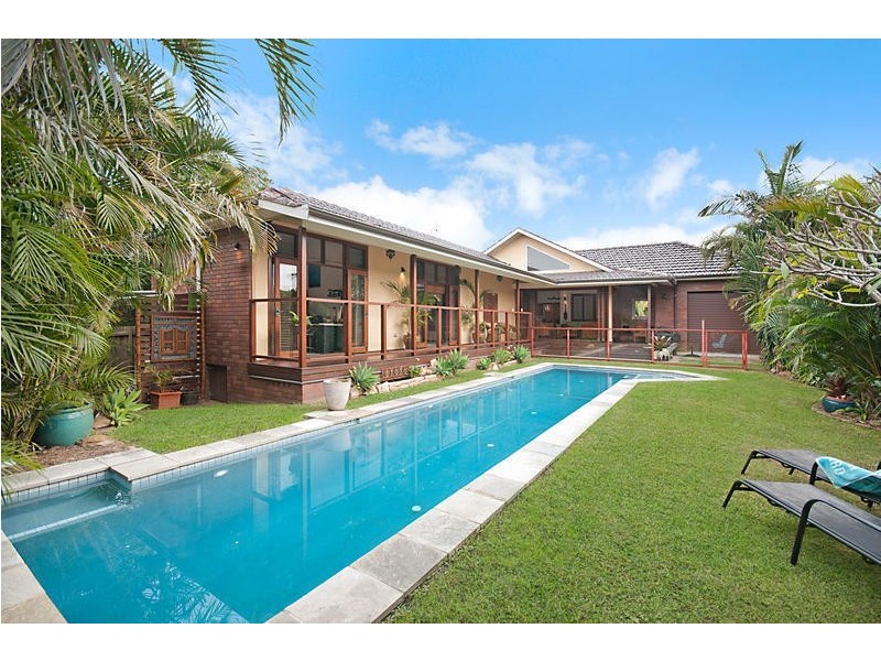 181 Albany Street, Point Frederick NSW 2250