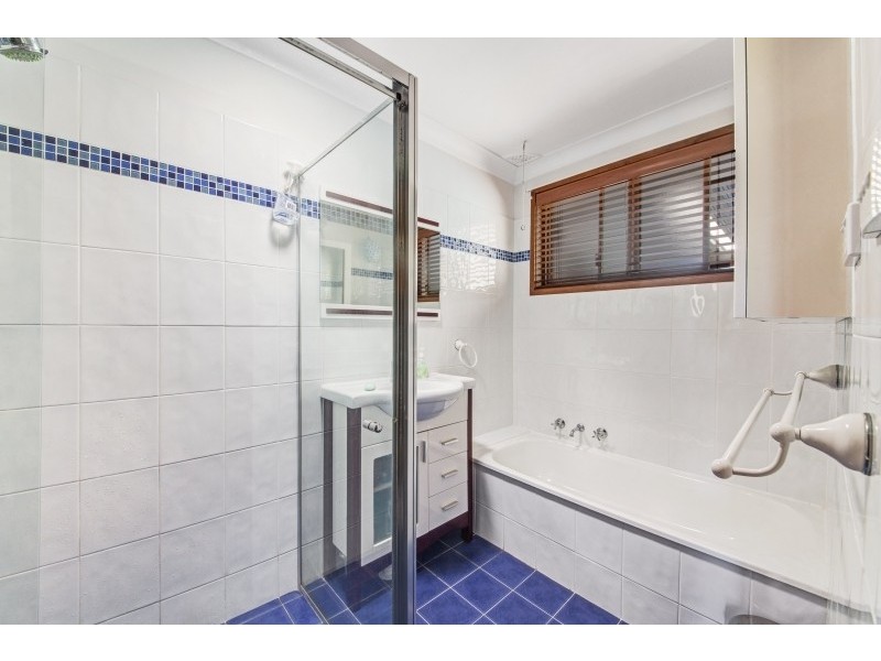 12 Dora Street, Lisarow NSW 2250