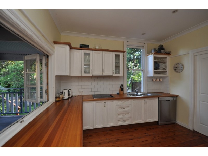 50 Digby Road, Springfield NSW 2250