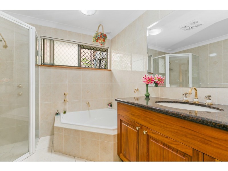 34 Maya Street, Wyoming NSW 2250