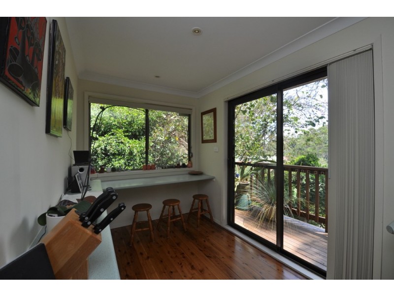 52 Mangrove Road, Narara NSW 2250