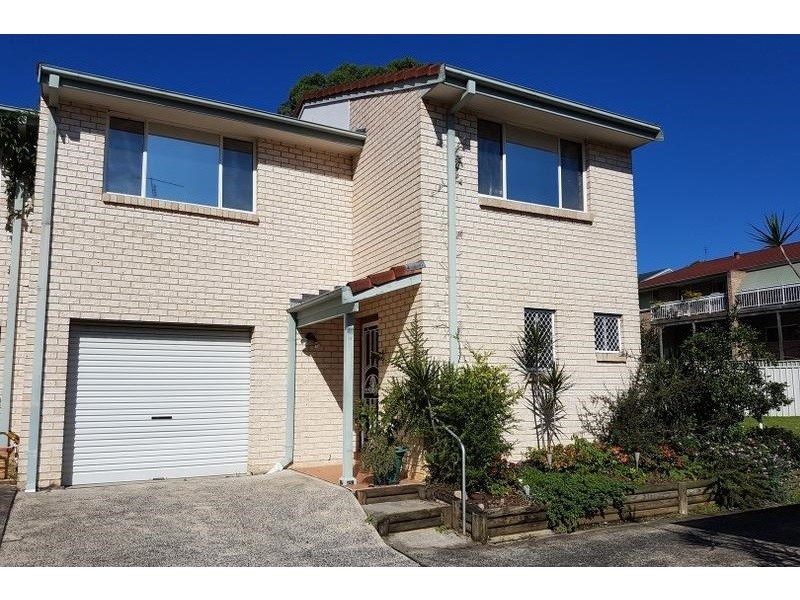 10/205a Albany Street, Point Frederick NSW 2250