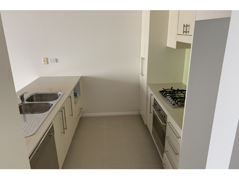 2/24-26 Watt Street, Gosford NSW 2250