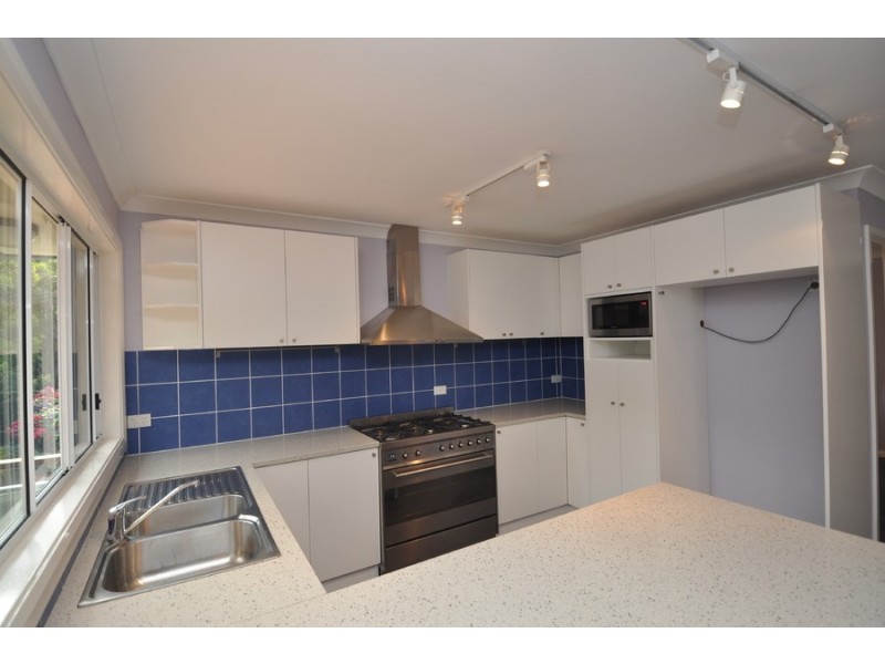 16A Oakglen Road, North Gosford NSW 2250