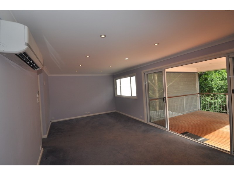 16A Oakglen Road, North Gosford NSW 2250