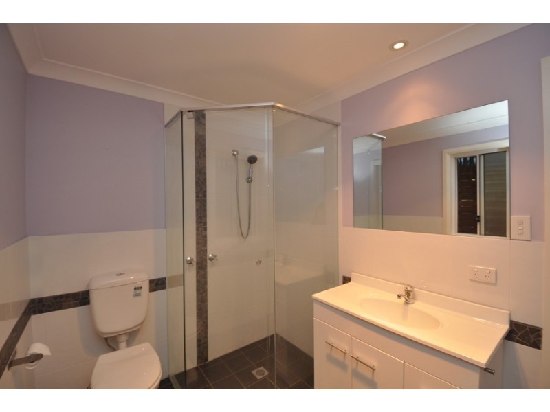 16A Oakglen Road, North Gosford NSW 2250