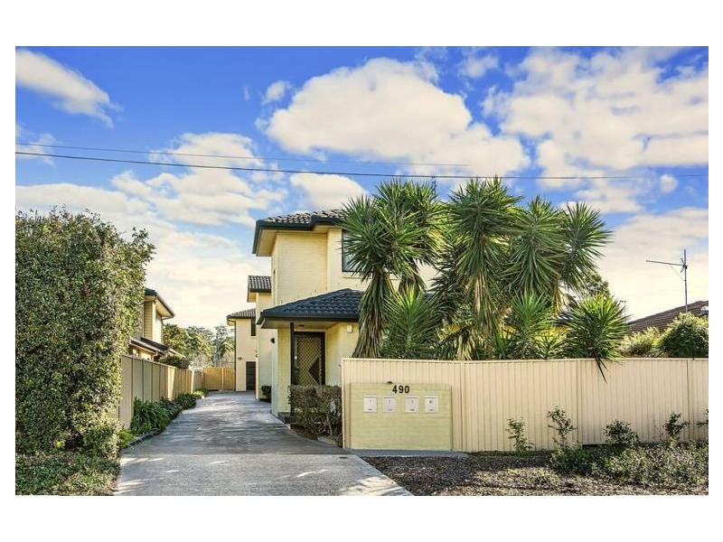 2/490 Pacific Highway, Wyoming NSW 2250