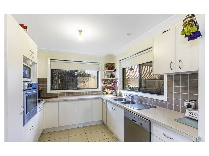 2/490 Pacific Highway, Wyoming NSW 2250