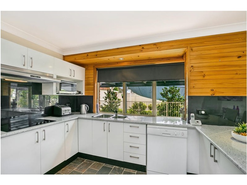 1 Woodley Close, Kariong NSW 2250