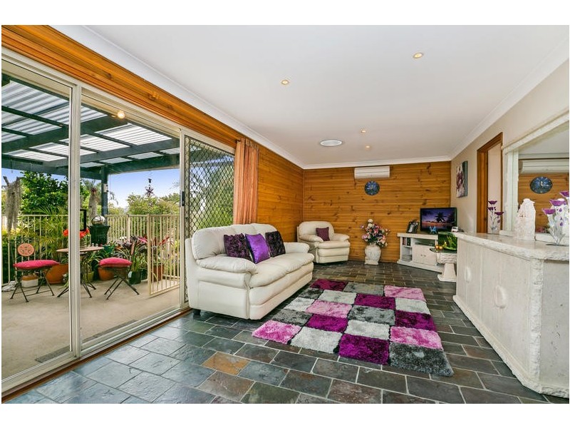 1 Woodley Close, Kariong NSW 2250