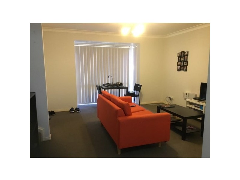 2/165 Gertrude Street, Gosford NSW 2250