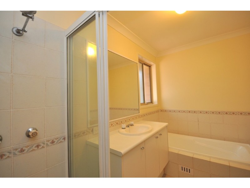 1/53 Tonkiss Street, Tuggerah NSW 2259