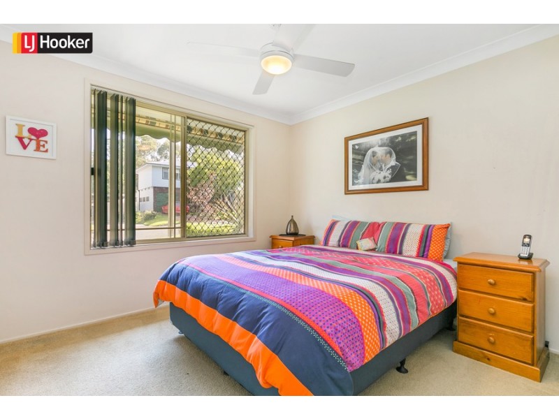 25 Glencoe Avenue, Wyoming NSW 2250