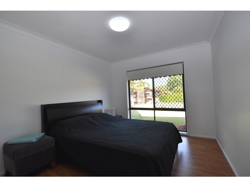 1 Craigend Street, Wyoming NSW 2250