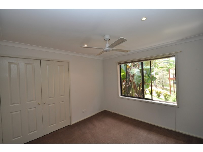 4 Maranoa Street, Wyoming NSW 2250