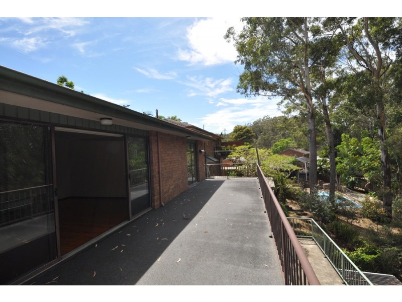 4 Maranoa Street, Wyoming NSW 2250