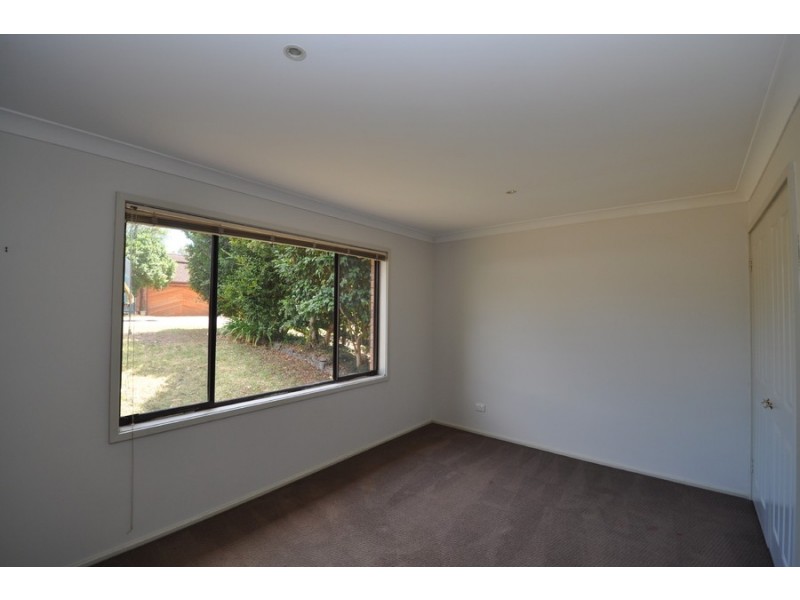 4 Maranoa Street, Wyoming NSW 2250