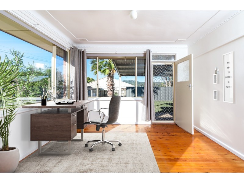 2 Crawford Crescent, Wyoming NSW 2250