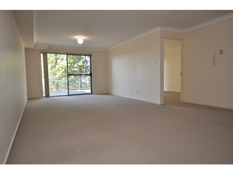 6/85 Faunce Street, Gosford NSW 2250