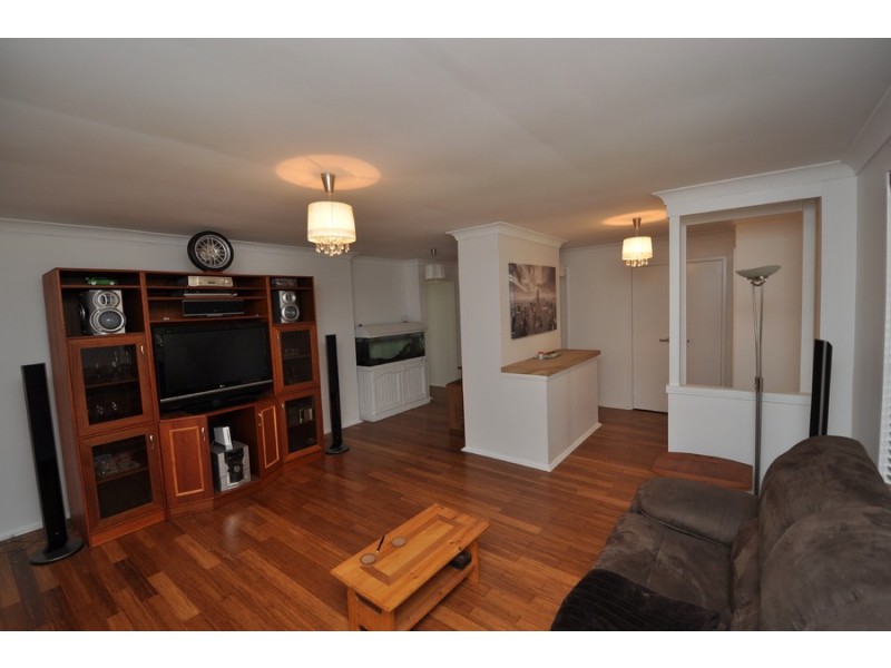 5 Blue Crane Close, Narara NSW 2250