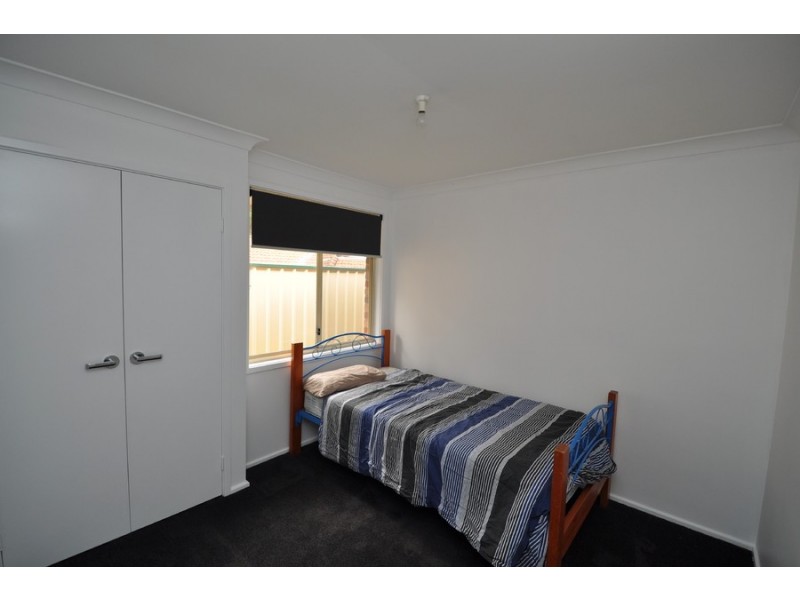 5 Blue Crane Close, Narara NSW 2250