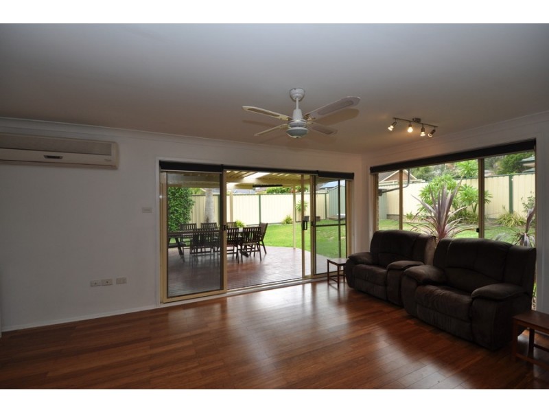 5 Blue Crane Close, Narara NSW 2250