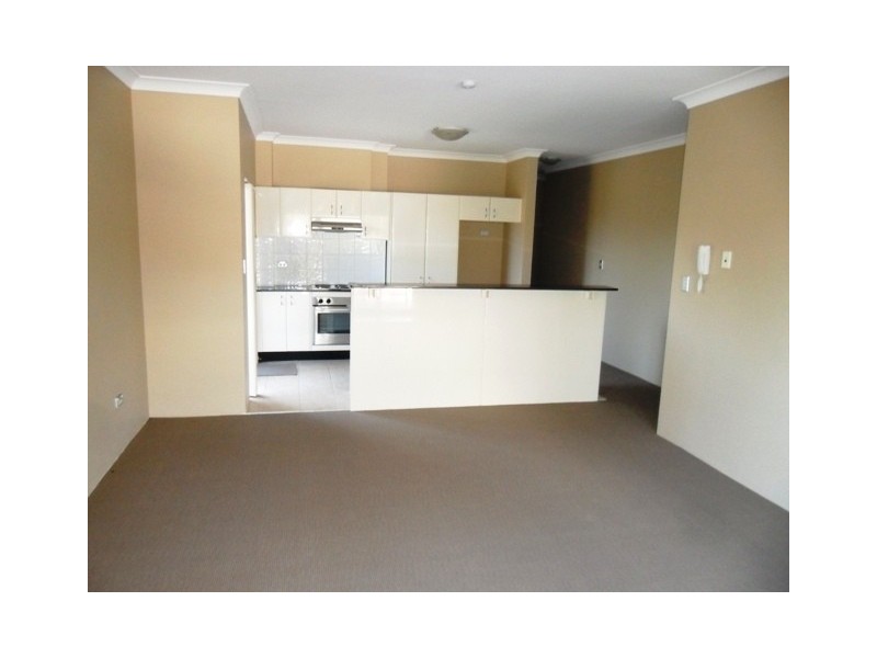 10/61 Donnison Street, Gosford NSW 2250