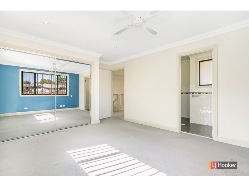 1/164 Albany Street, Point Frederick NSW 2250