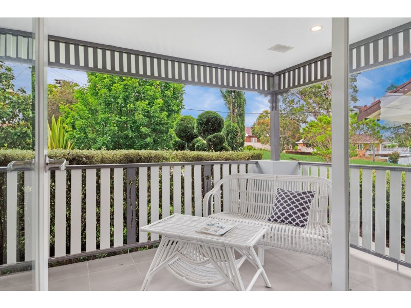 11 Russell Street, East Gosford NSW 2250