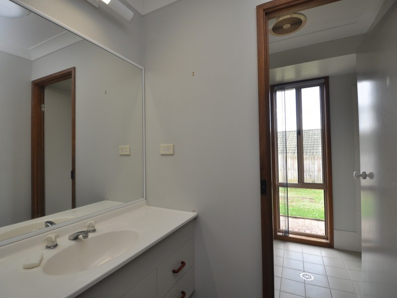 5 Karen Close, Lisarow NSW 2250