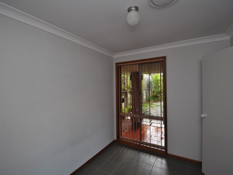 5 Karen Close, Lisarow NSW 2250