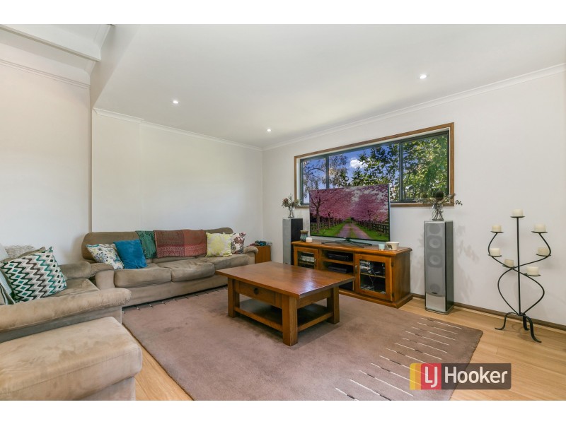 13 Kimberley Avenue, Narara NSW 2250