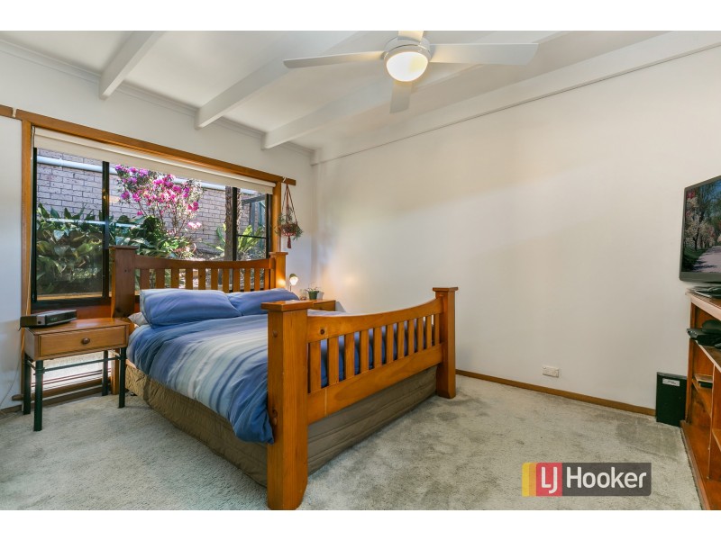 13 Kimberley Avenue, Narara NSW 2250