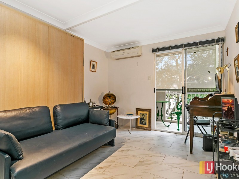 8/142 Faunce Street, Gosford NSW 2250