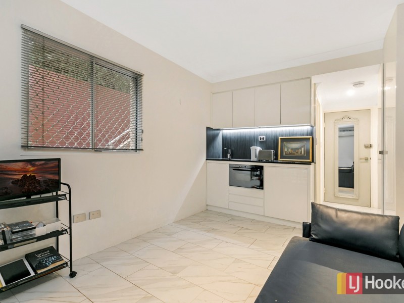 8/142 Faunce Street, Gosford NSW 2250