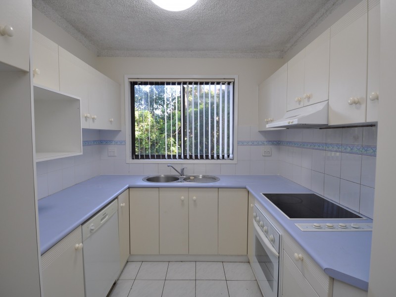 16/9-12 Broadview Avenue, Gosford NSW 2250