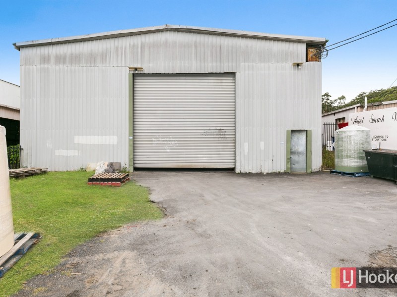 2 Donnison Street, West Gosford NSW 2250