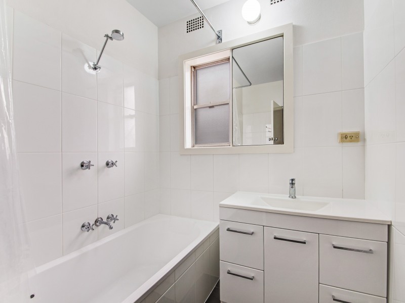 5/25-27 Masons Parade, Point Frederick NSW 2250