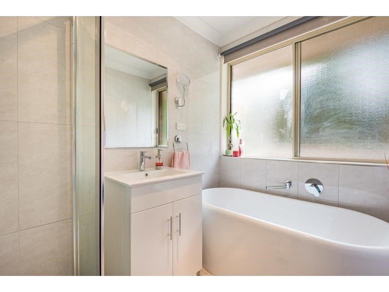 9 Maya Street, Wyoming NSW 2250
